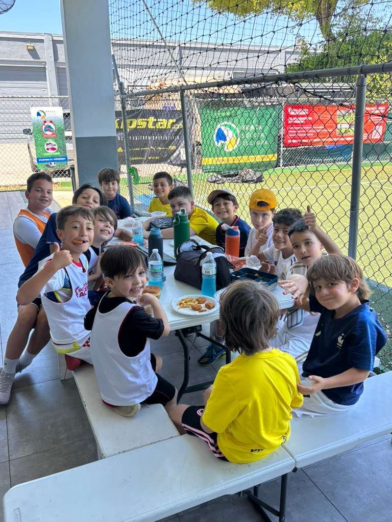LUNCH SEMANAL - SUMMER CAMP
